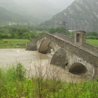 Restauro ponte di Echallod nel Comune di Arnad