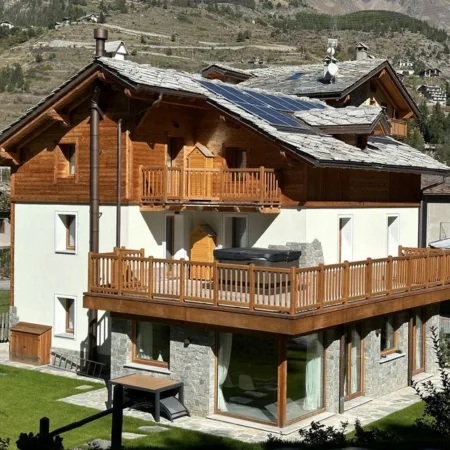 Ristrutturazione e ampliamento fabbricato sito in Cogne