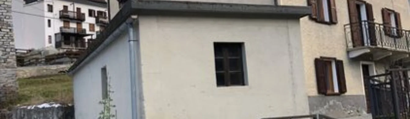 <p>Ristrutturazione fabbricato sito a COGNE</p>